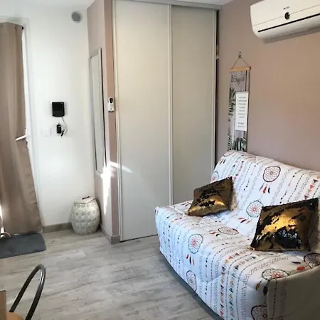 Apartment Studio A 2 Mn A Pieds De La Plage La Seyne-sur-Mer